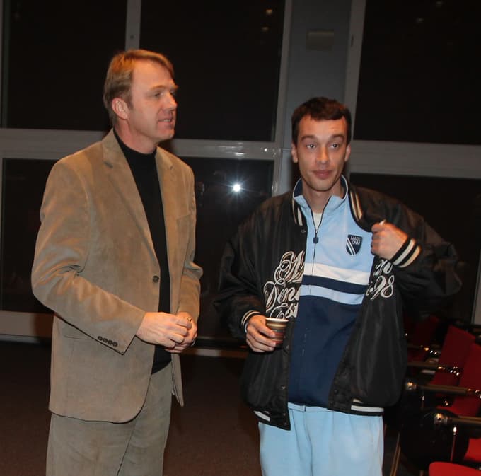 Leta 2011 je kandidiral za Zares, ki ga je vodil Gregor Golobič.