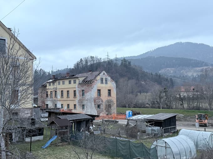 Stara zadruga po požaru