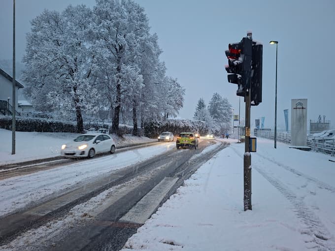Sneženje na Koroškem, cesta Ravne - Prevalje