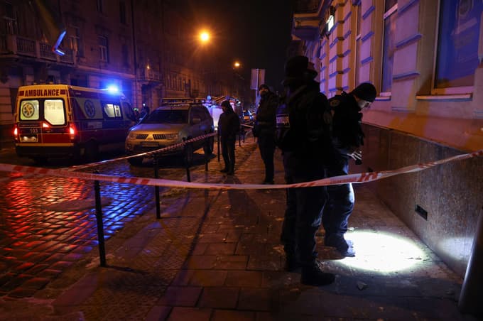 (FOTO in VIDEO) Kaj se je zgodilo na zahodu Ukrajine? Odjeknili eksploziji, sirene pa niso opozarjale na zračni napad