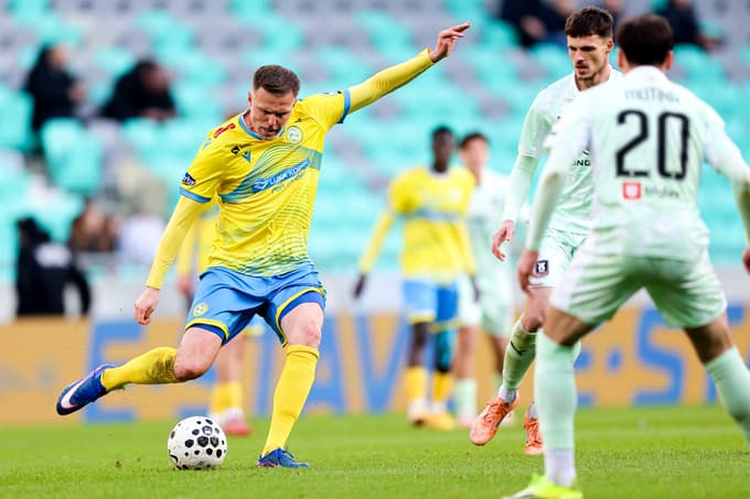 (ODZIVI) Olimpijin pritisk z dvanajstimi igralci