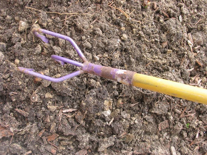 Odlično orodje za zračenje od zime zbitih tal.