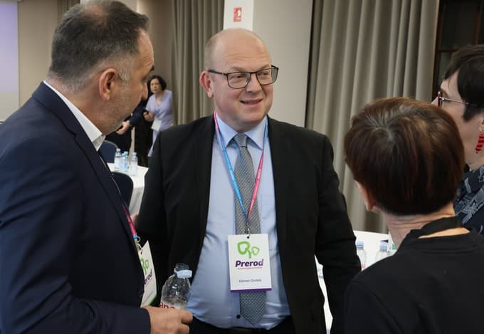 (30 AKTUALNIH VPRAŠANJ) Prerod: Prav je, da tisti, ki imajo več, tudi več prispevajo