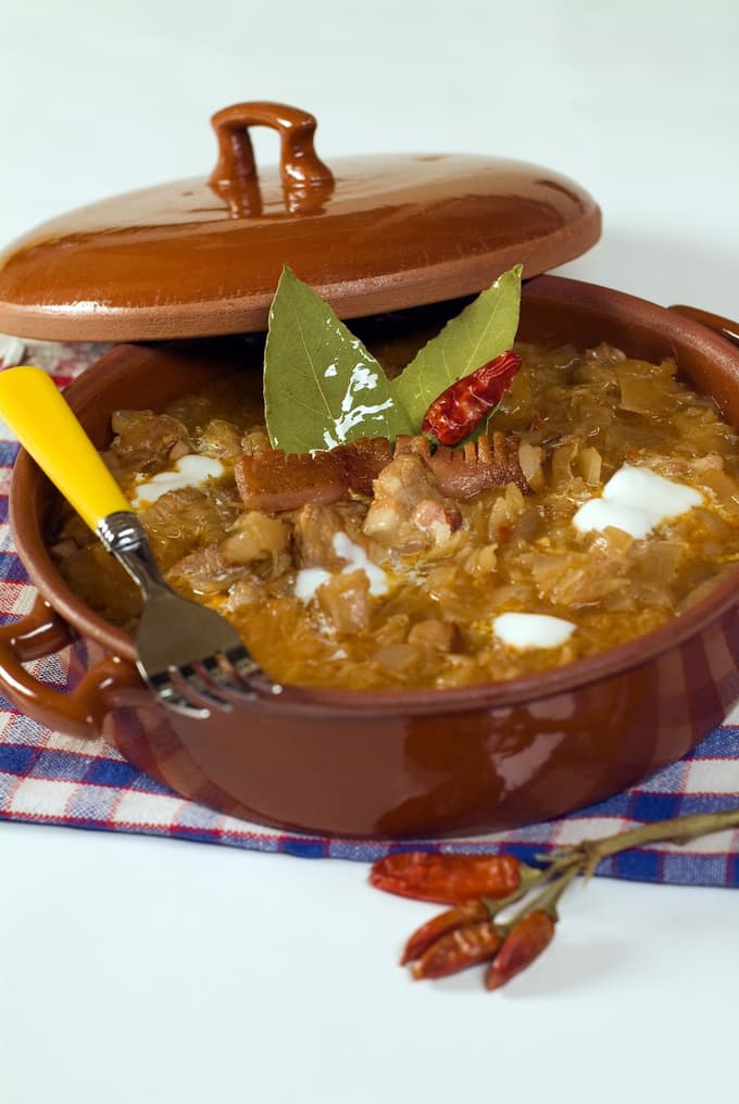 Segedinski golaž je tudi pri nas priljubljena madžarska jed.