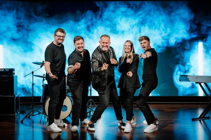 "Vedno sem vedel, da je druženje po koncertu del posla. Takrat se pogosto sklenejo novi dogovori in poznanstva."