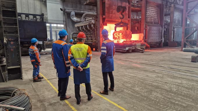 Minister Han v Metalu Ravne