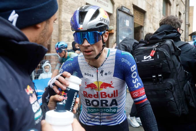 epa12809453 Slovenian rider Primoz Roglic of team Red Bull - BORA - hansgrohe after the second stage of the Tirreno-Adriatico cycling race over 206km from Camaiore to San Gimignano, Italy, 10 March 2026. EPA/ROBERTO BETTINI