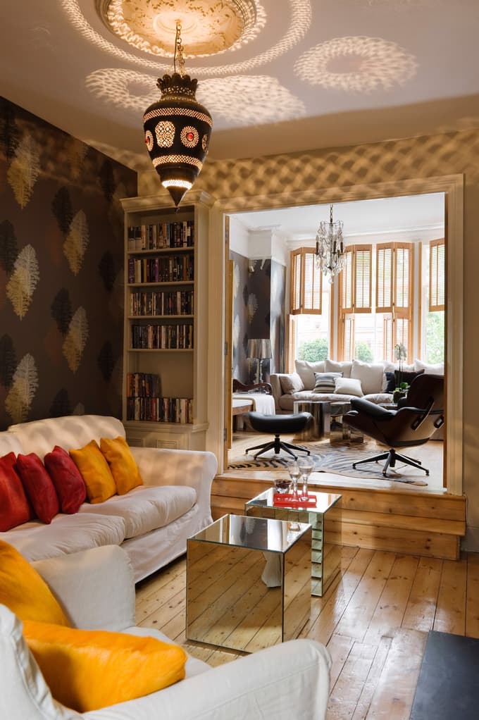 Ni treba doma spremeniti v mošejo, a že nekaj kosov tudi v "zahodnjaškem" prostoru spremeni energijo.