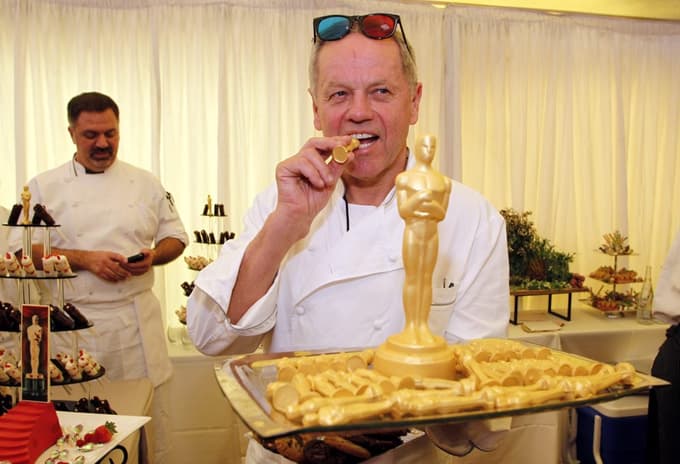 Pripravili so 2000 mini čokoladnih kipcev oskarja.