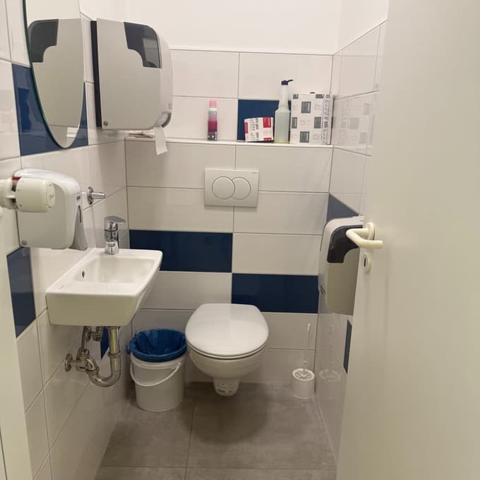 (FOTO) Za več kot 415 tisoč evrov prenovili del mariborskega vrtca: Otroci in zaposleni z novimi sanitarijami