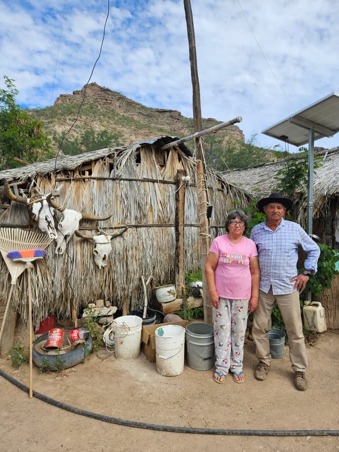 Starejši par Rosalia in Carmelo z ranča Rinconada