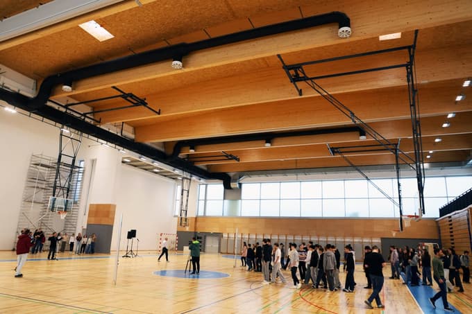 (FOTO) V prenovljeni dvorani Vrbanska znova otroški smeh