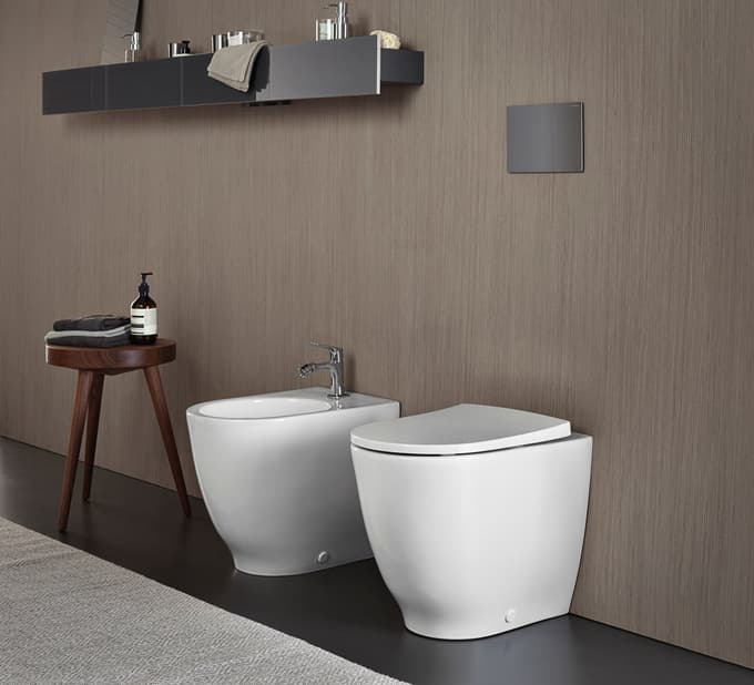 Kako izbrati pravo WC‑školjko za vaš dom – sodobne rešitve Geberit