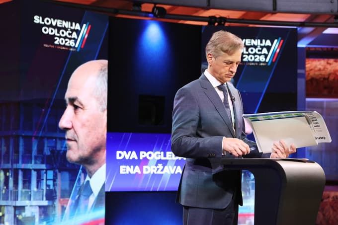 (VEČEROVA POROTA) Soočenje na Pop TV: Golob nokavtiral Janšo, Urška pa Tino brez boja