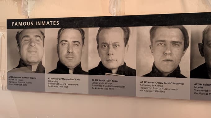 Med najbolj znanimi zaporniki je bil Al Capone.