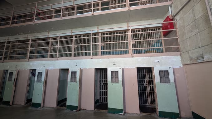 V samice so zaprli tiste zapornike, ki se niso držali pravil.