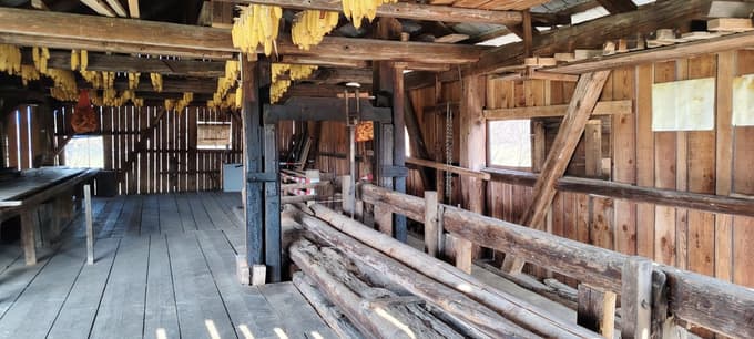 Žaga, tako imenovana venecijanka, z enim rezilom