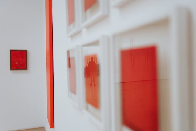 Od rdeče do rdeče: stanje rojstva, življenja in smrti