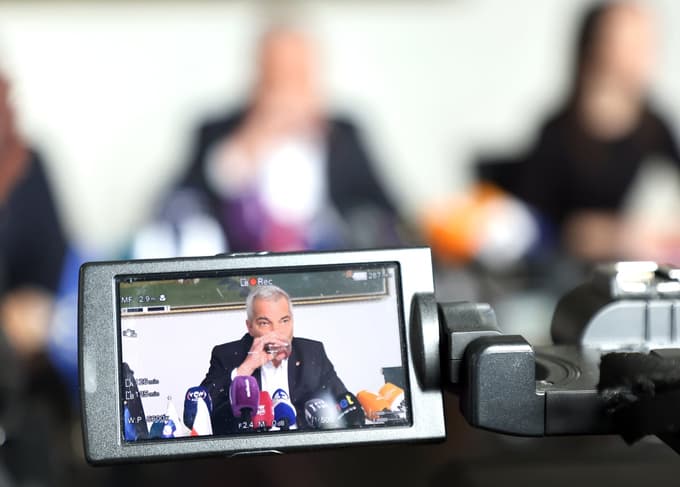 (VIDEO) Arsenovič zavrača vse očitke, preiskavo povezuje s SDS, ki da preusmerja pozornost od prisluškovalne afere