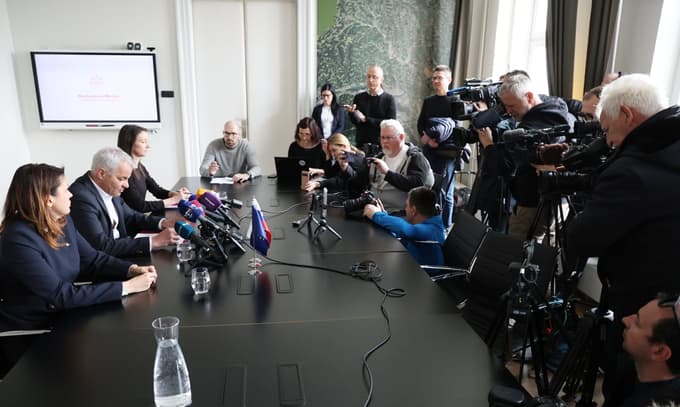 (VIDEO) Arsenovič zavrača vse očitke, preiskavo povezuje s SDS, ki da preusmerja pozornost od prisluškovalne afere