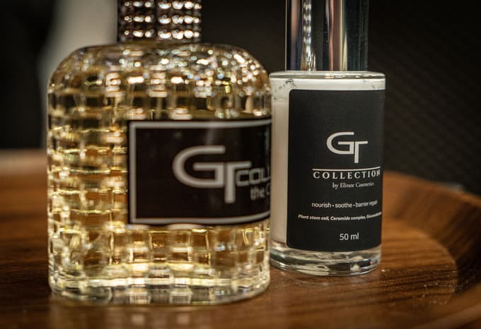 Sodelovanje s slovenskim podjetjem Elinor Cosmetics je rodilo dnevno vlažilno kremo za moške, v ponudbi je tudi moška dišava.