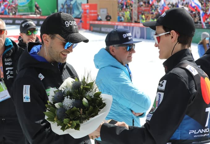 Tudi ko se je poslovil veleuspešni Peter Prevc, se četi Roberta Hrgote to praktično ni poznalo na uspehih. 
