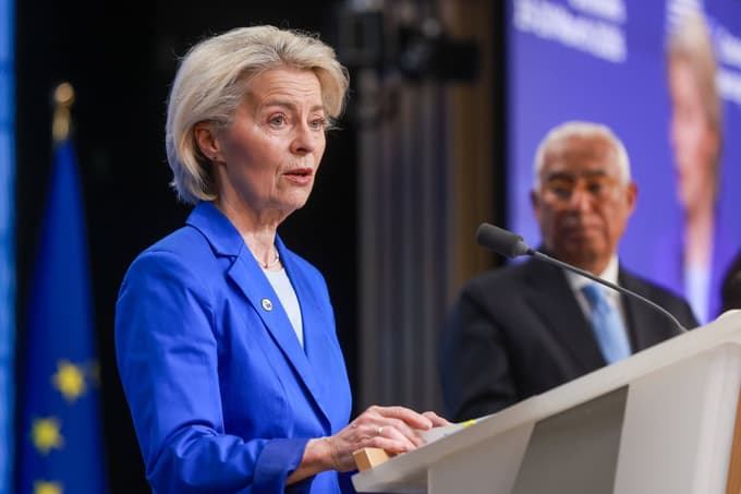 Ursula von der Leyen trdi, da bodo Ukrajini izplačali posojilo tako ali drugače.