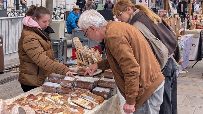 (FOTO) V mariborski dnevni sobi poleg čilijev in čokolade letos tudi delikatesa