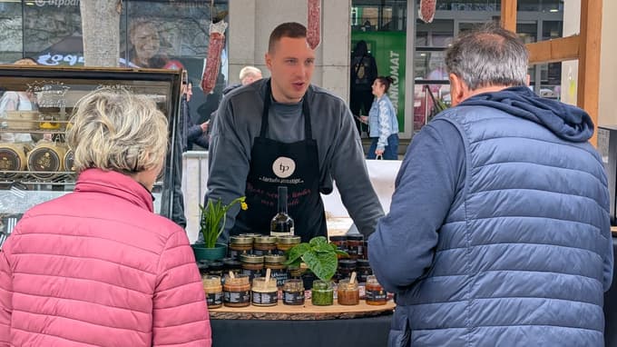 (FOTO) V mariborski dnevni sobi poleg čilijev in čokolade letos tudi delikatesa