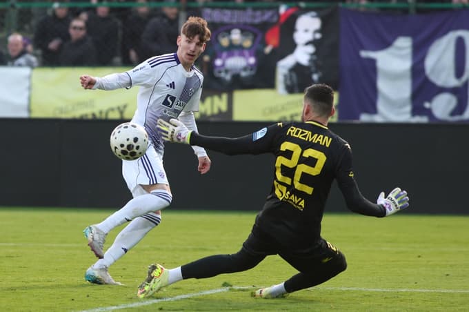 (FOTO) Maribor do točke v Kidričevem po golu Soudanija v podaljšku