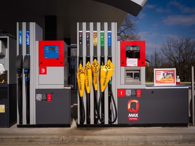 Zaprto točilno mesto na bencinskem servisu Petrola tik pred volitvami