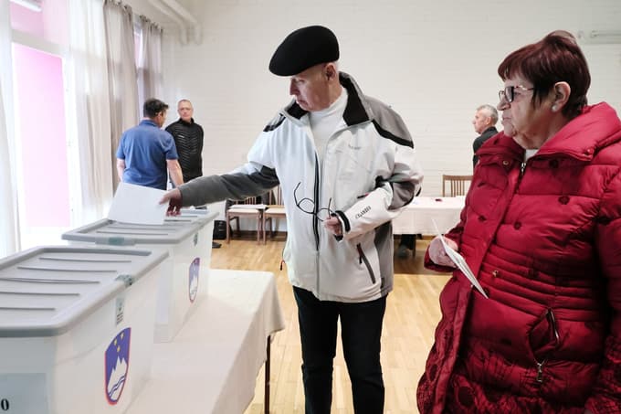 (FOTOGALERIJA) V centru Maribora najnižja volilna udeležba v Sloveniji! Poglejte, kako je na mariborskih voliščih