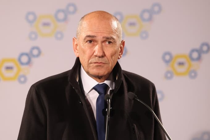 Janez Janša je komentiral izide vzporednih volitev.