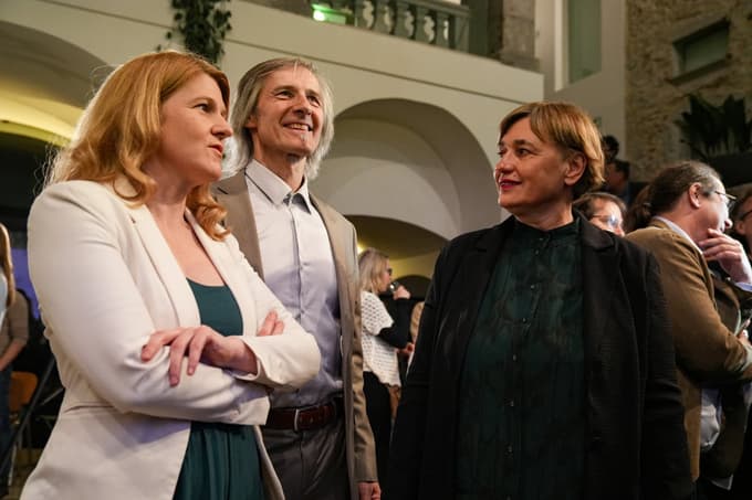 Levica in Vesna se utegneta združiti v eno stranko, ki bi jo vodil Luka Mesec.  