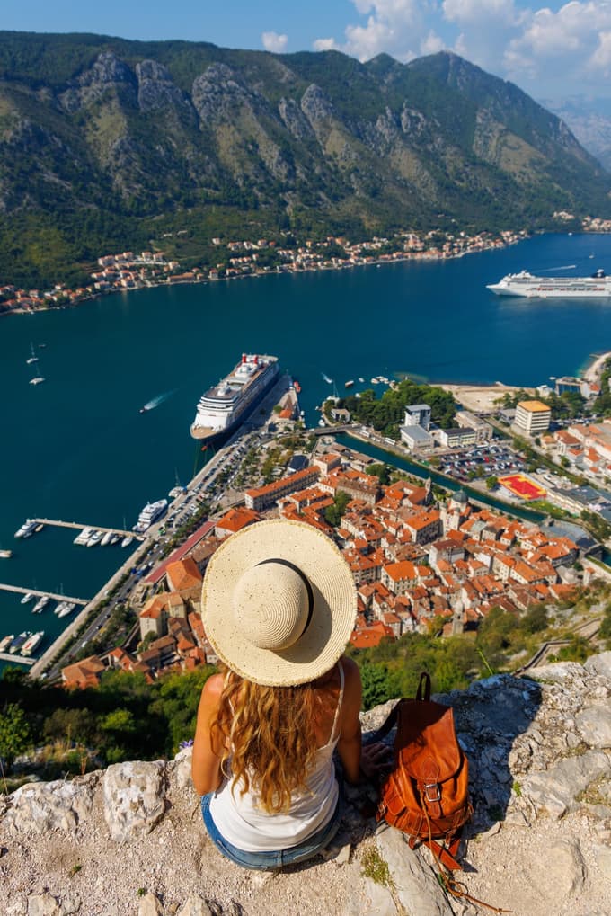 Staro mestno jedro Kotorja je labirint kamnitih ulic, cerkva in majhnih trgov