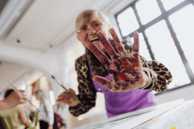Na fotografiji: Marija Metlika, prejemnica priznanja ACS. 