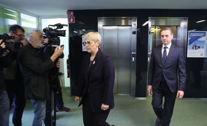 (FOTO) Svet za nacionalno varnost: Janša pričakuje, da bodo obravnavali tudi informacije o komisarki Marti Kos