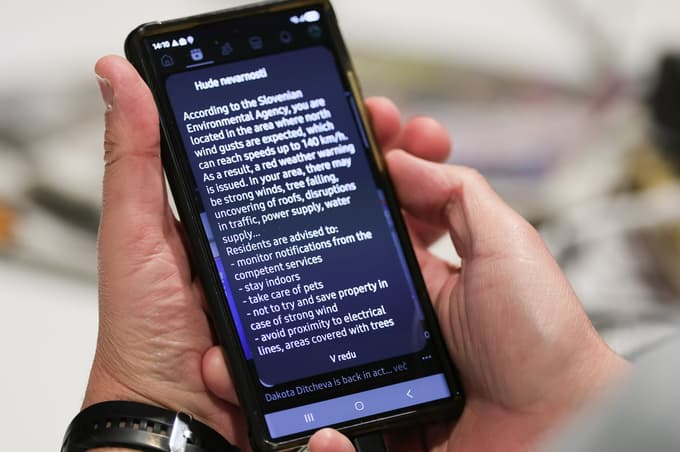 Napoved močnega vetra v Mariboru: Velika nevarnost vetroloma, občanom odsvetujejo zadrževanje v parkih in gozdovih