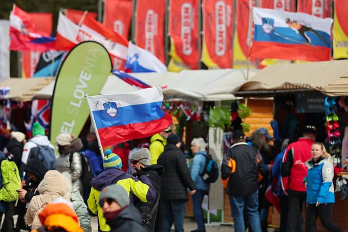 Domen Prevc zmagovalec prve posamične tekme na finalu sezone v Planici