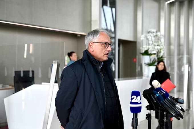 Prvi povolilni sestanek brez odgovora o novi koaliciji, na mizi interventni ukrepi in boj proti korupciji