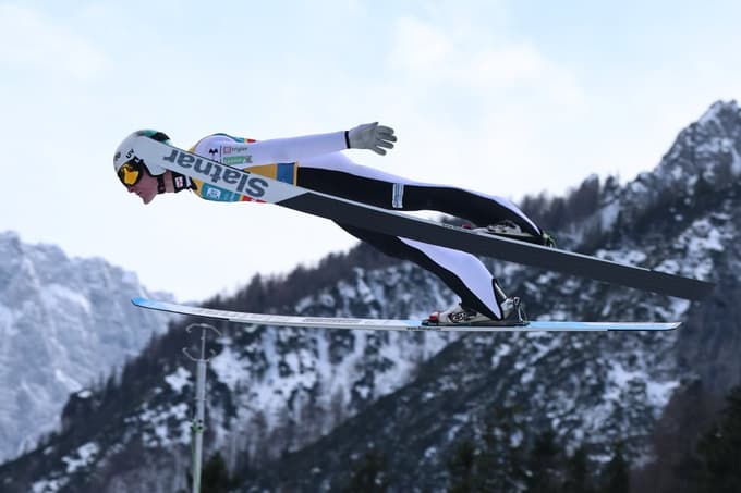 Domen Prevc zmagovalec prve posamične tekme na finalu sezone v Planici