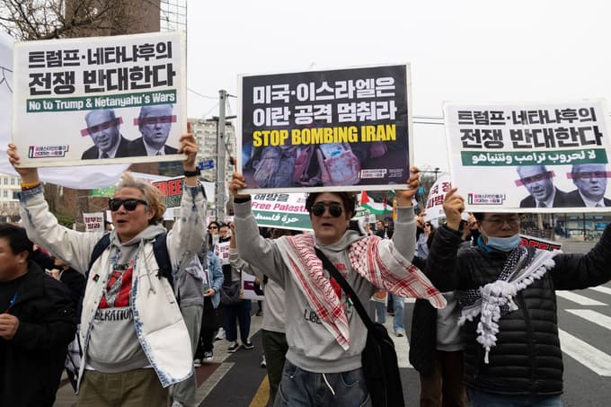 (FOTO) Tretji množični protest v manj kot letu dni: Proti Trumpu v ZDA na ulicah več milijonov ljudi