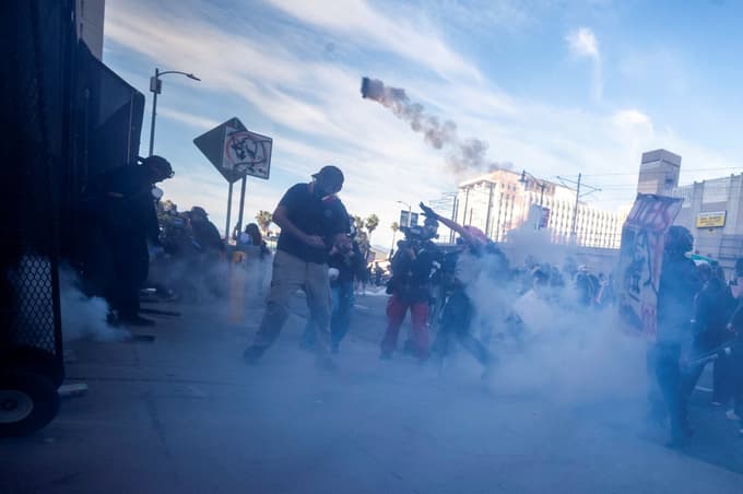 (FOTO) Tretji množični protest v manj kot letu dni: Proti Trumpu v ZDA na ulicah več milijonov ljudi