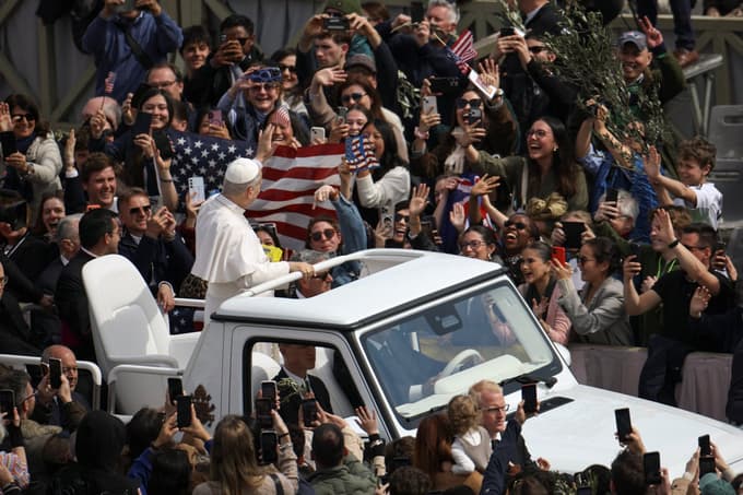 (FOTO) Papež Leon XIV. na cvetno nedeljo s protivojnim sporočilom