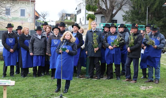 Mihaela Vidovič je spregovorila o delovanju društva in podpori občine in sveta Krajevne skupnosti Voličina