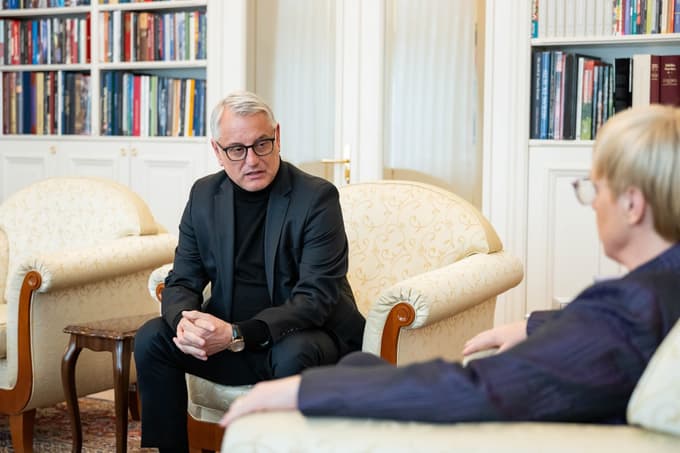 (FOTO) Tudi po srečanju z Natašo Pirc Musar brez okvira morebitne nove koalicije