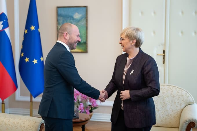 (FOTO) Tudi po srečanju z Natašo Pirc Musar brez okvira morebitne nove koalicije