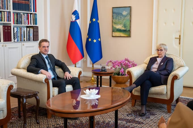 (FOTO) Tudi po srečanju z Natašo Pirc Musar brez okvira morebitne nove koalicije