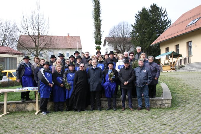 Letos je prišel v goste tudi Lojze Peterle.