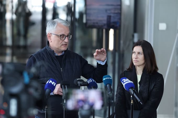 Matjaž Han (SD) podpira Goloba pri poskusih oblikovanja nove vlade, a ne želi ničesar napovedovati.  